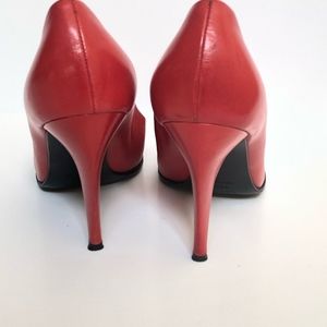 Prada vintage heels 👠